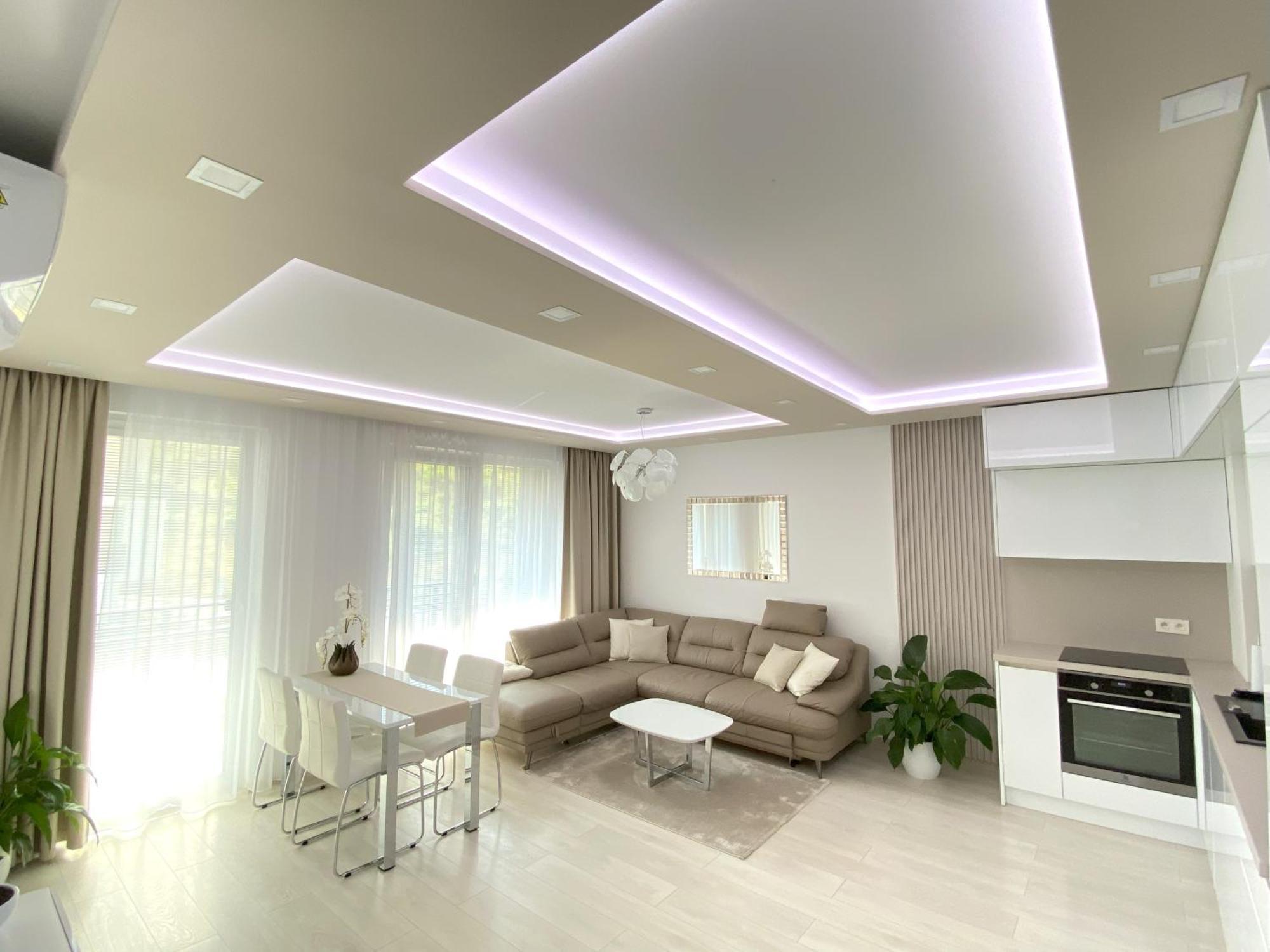 Die Eleganz - Apartment Near The City Center With Free Parking براتسيلافا المظهر الخارجي الصورة